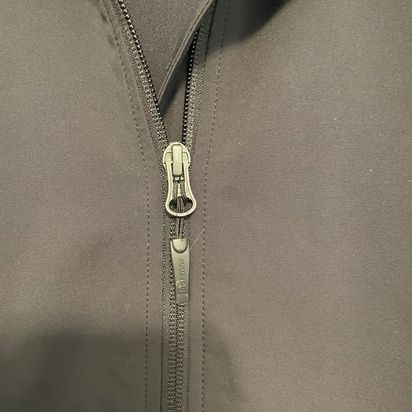 Ladies Marmot fitted lightweight jacket - Picture 4 of 15